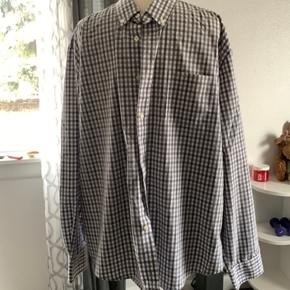 ⭐️⭐️⭐️HOST PICK⭐️⭐️⭐️NWOT, Mason James, Long Sleeve Grey and White Plaid Shirt.